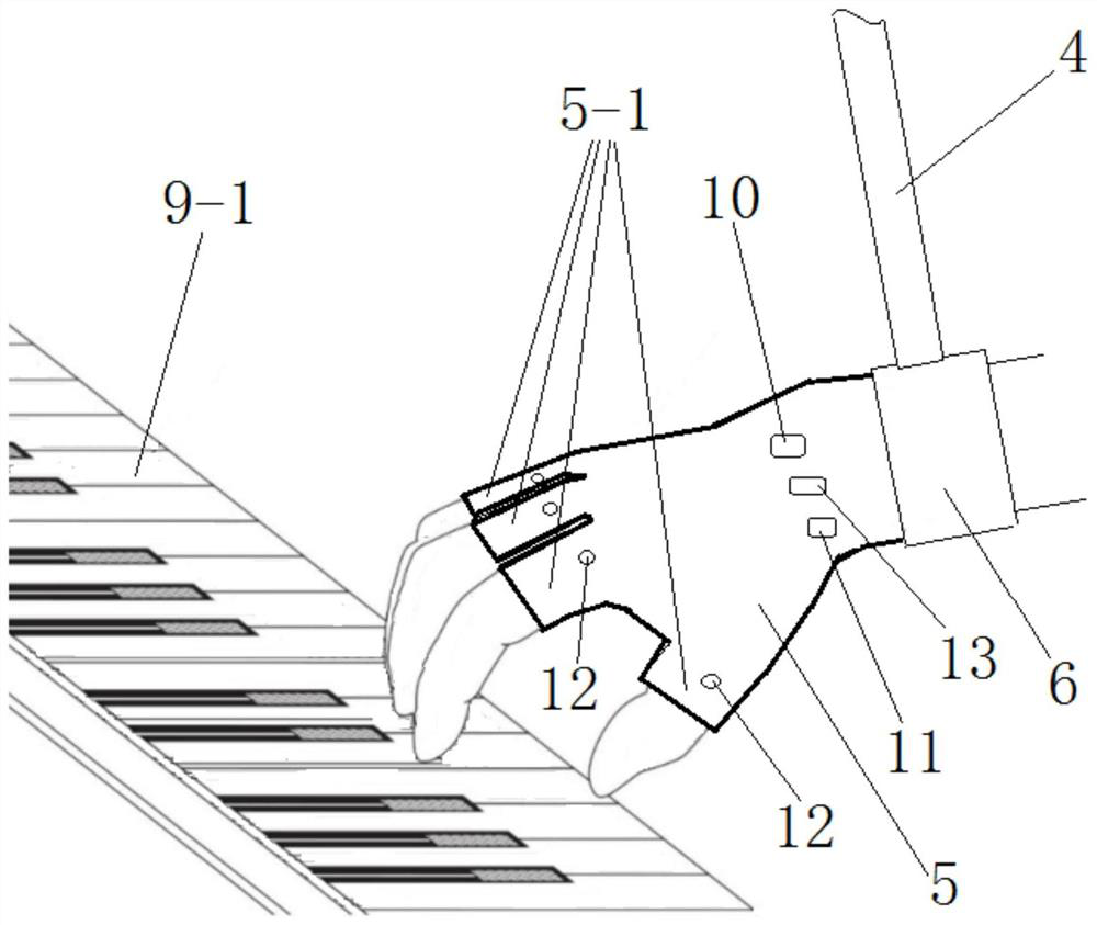 An auxiliary device for piano teaching