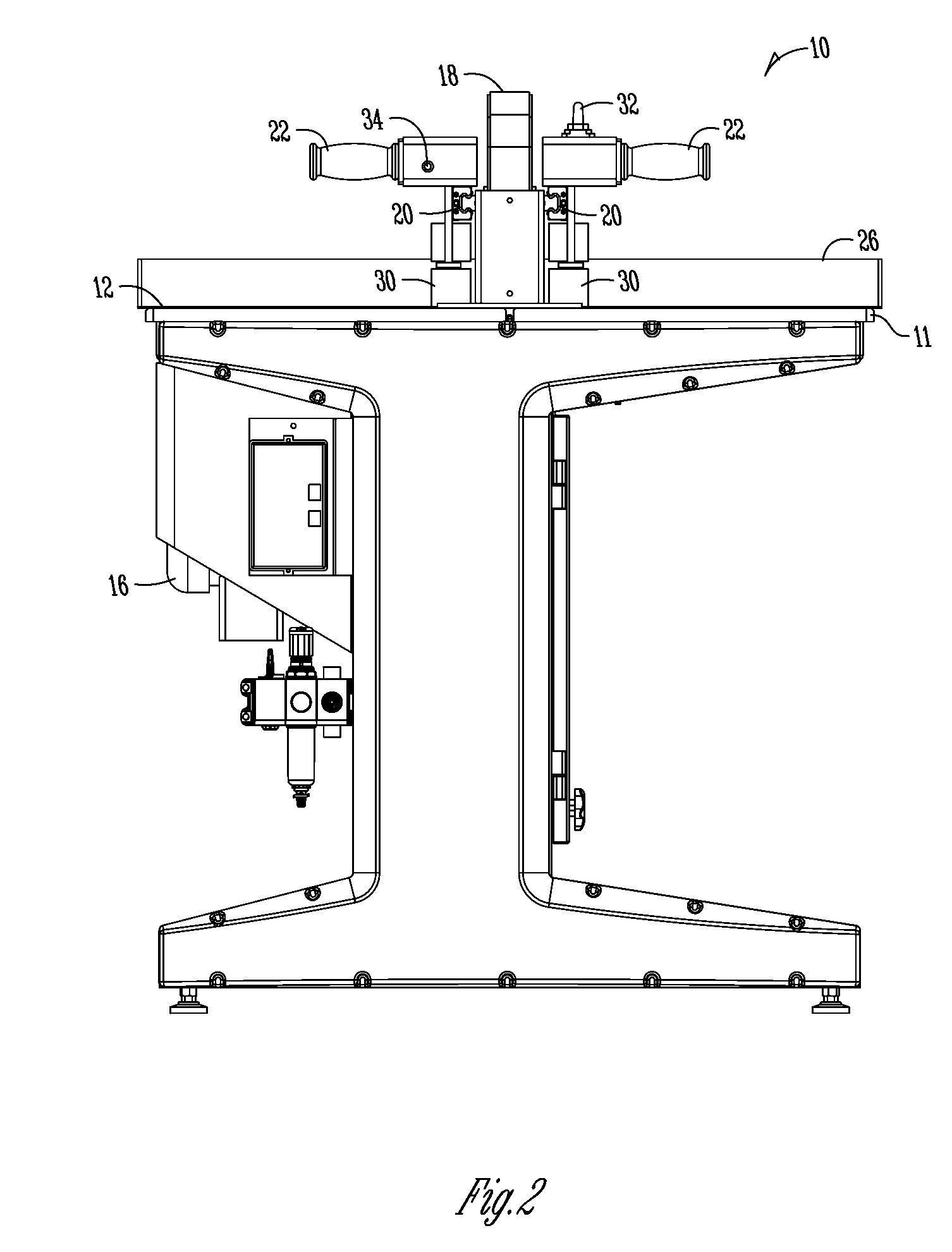 Method and appartus for sawing lineal material to length