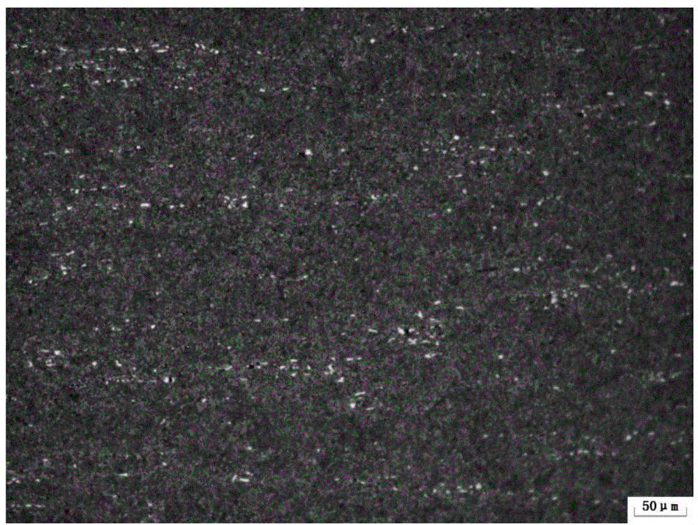 TiC particle enhancement mode complex phase tissue high-ductility wear-resisting steel plate and manufacturing method thereof