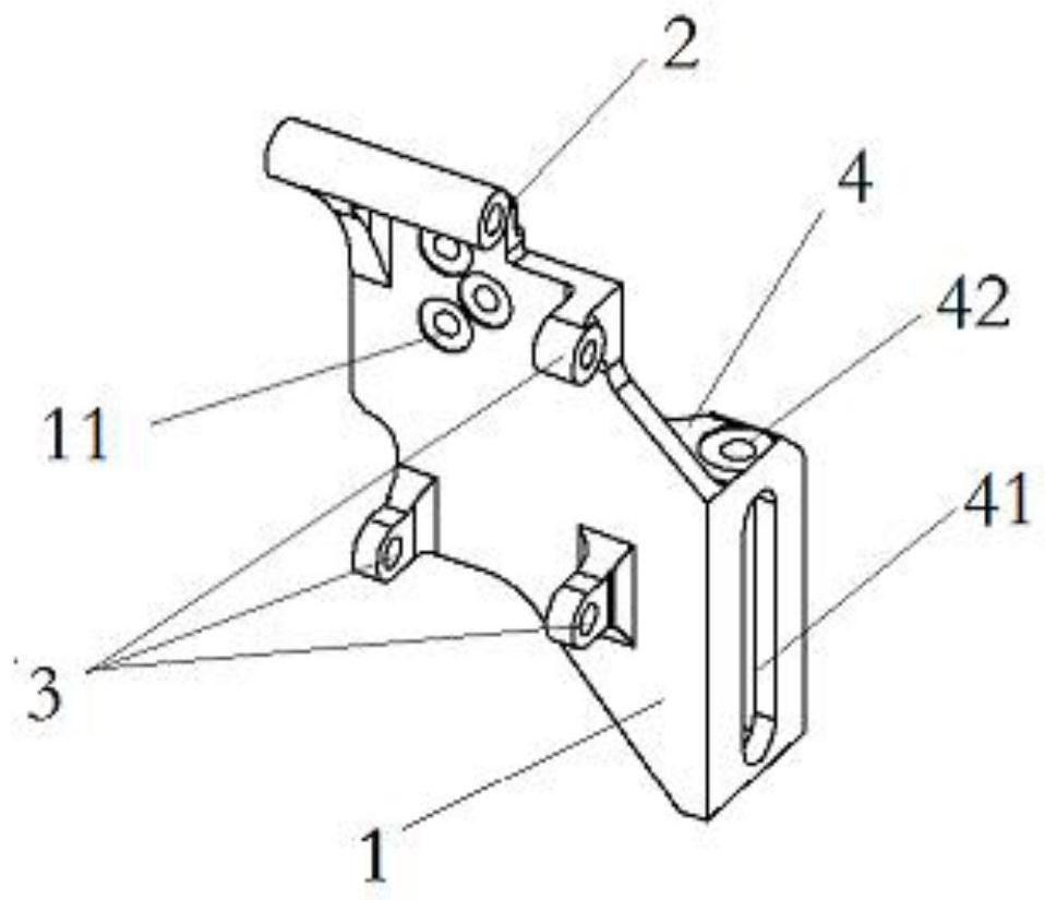 Integrated mounting bracket, wheel train structure of engine and engine