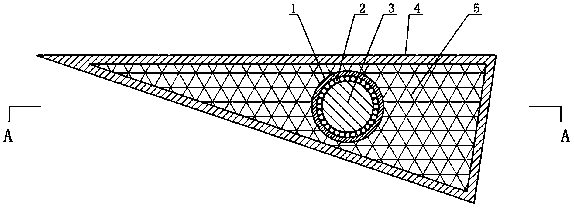 Automatic torque return wind load avoiding mechanism