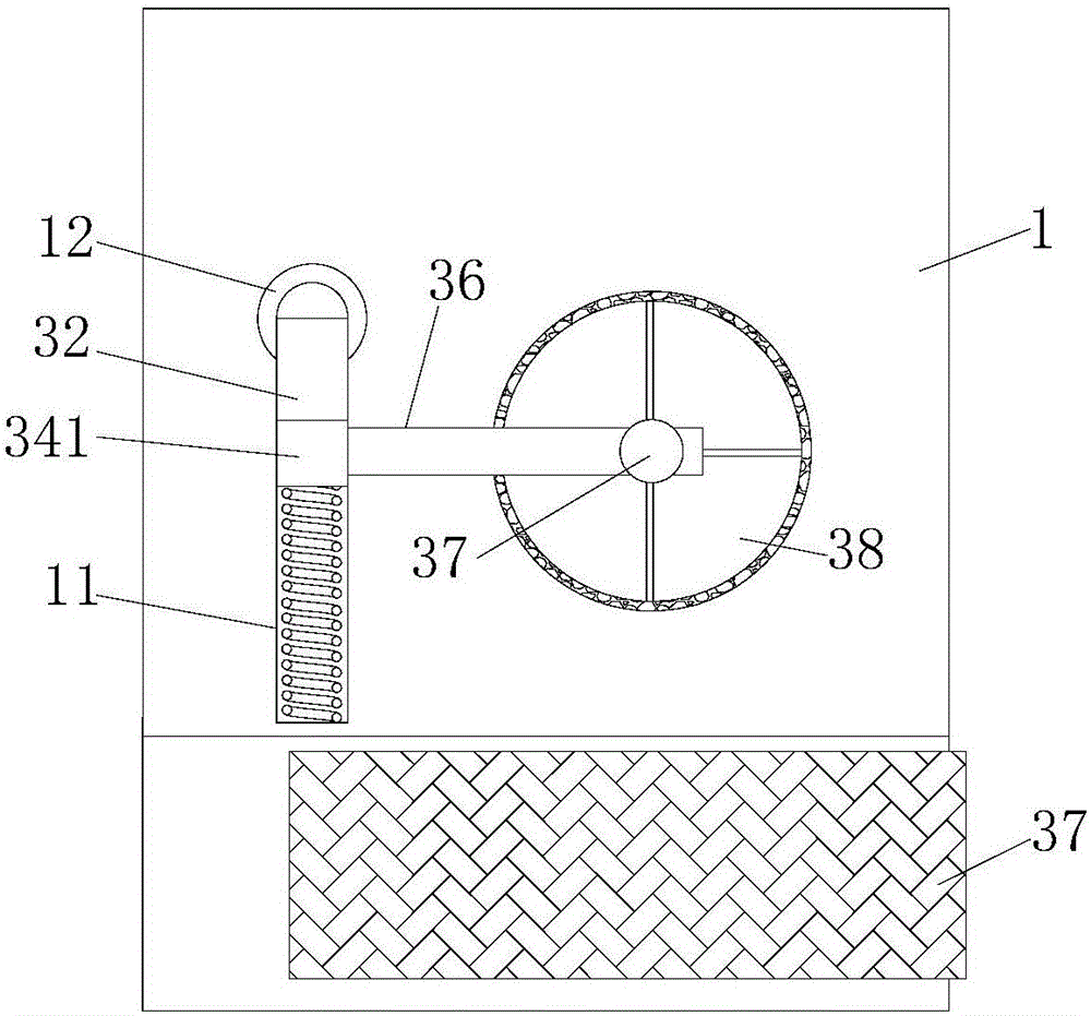 Scrap iron removing device of sawing machine