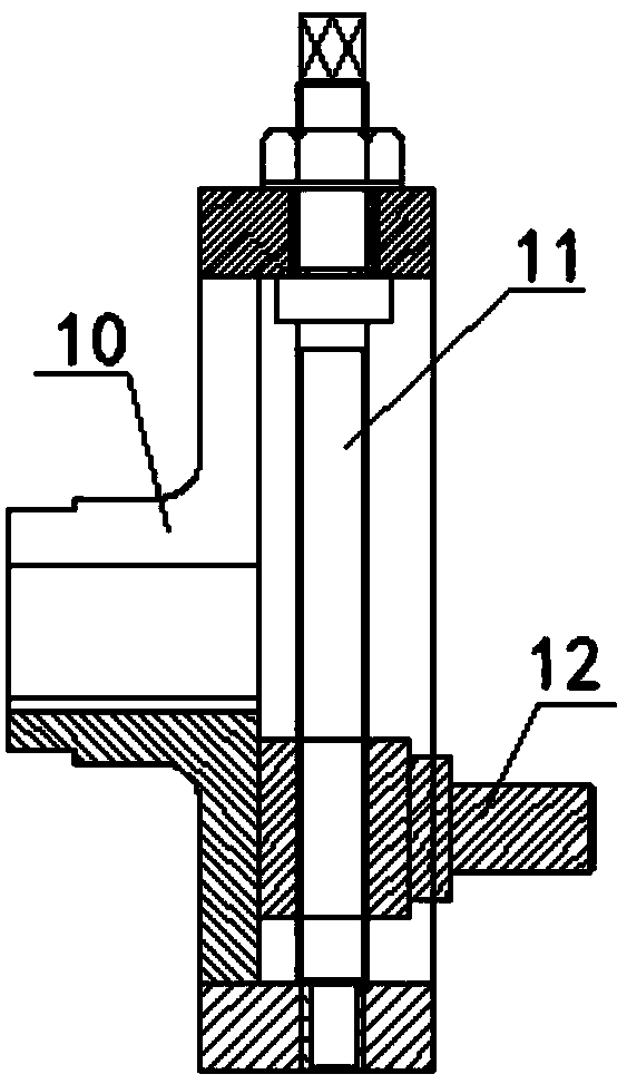 Continuous wind tunnel wing type dynamic characteristic testing mechanism