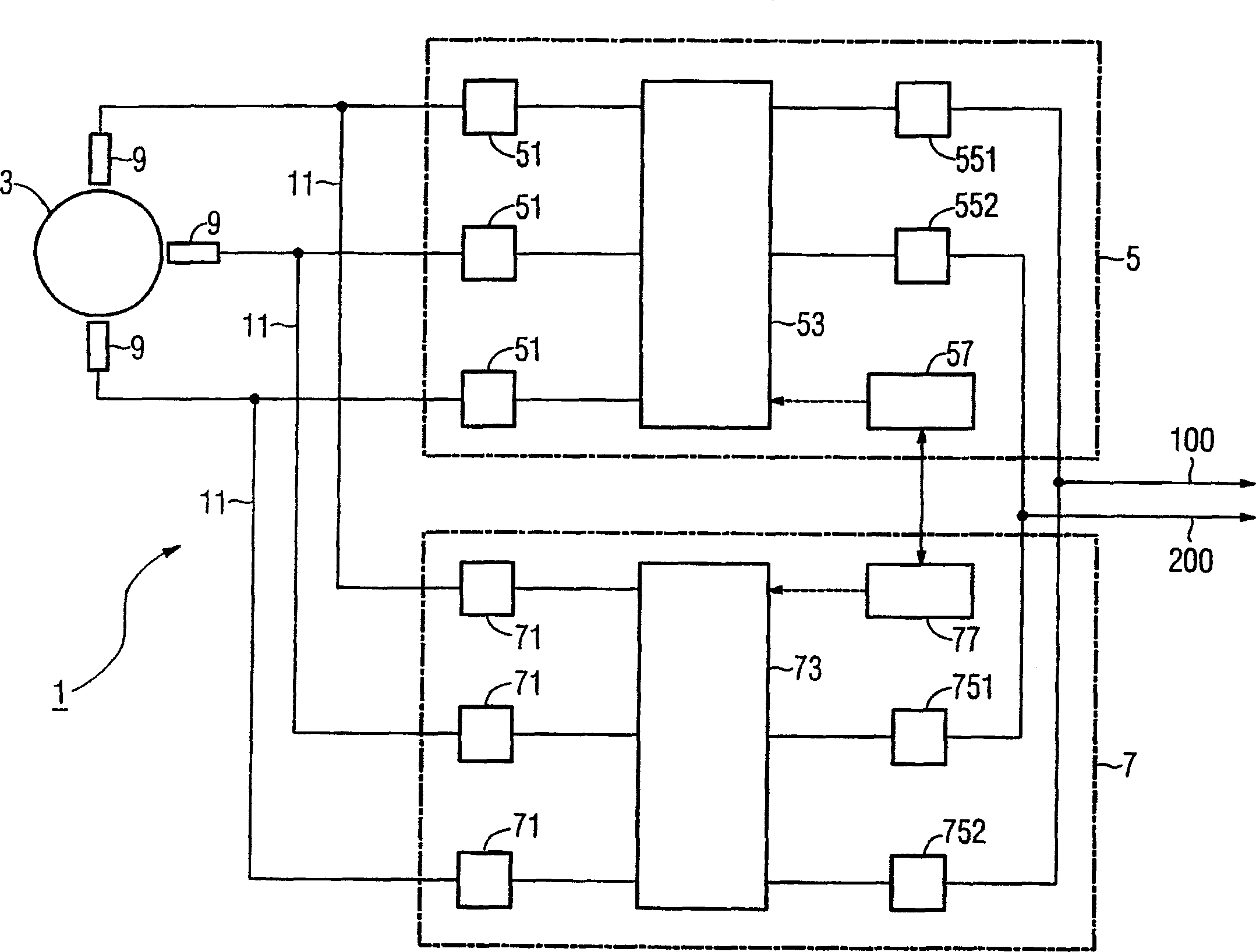 Device for determining the rotational speed of a rotating machine part using redundant sensors and evaluation circuits