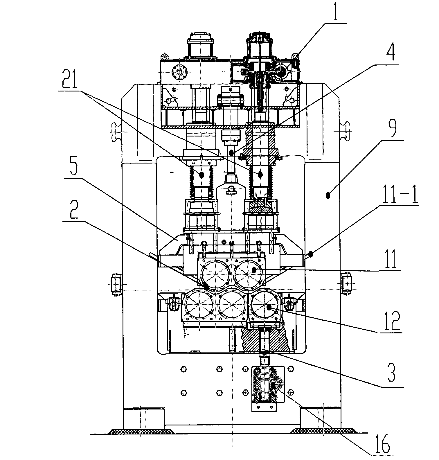 Pre-straightener for medium and thick plates