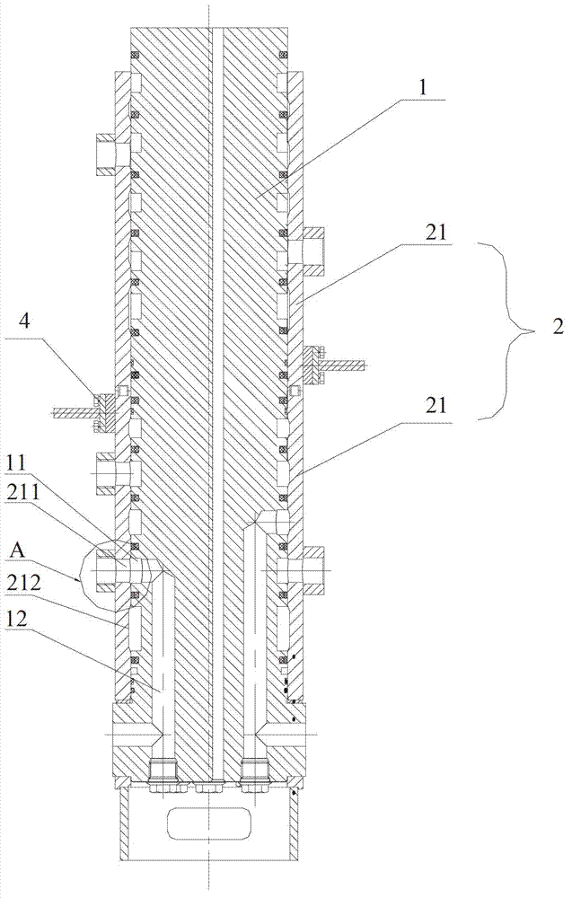 Wheel type crane and centre revolving joint thereof