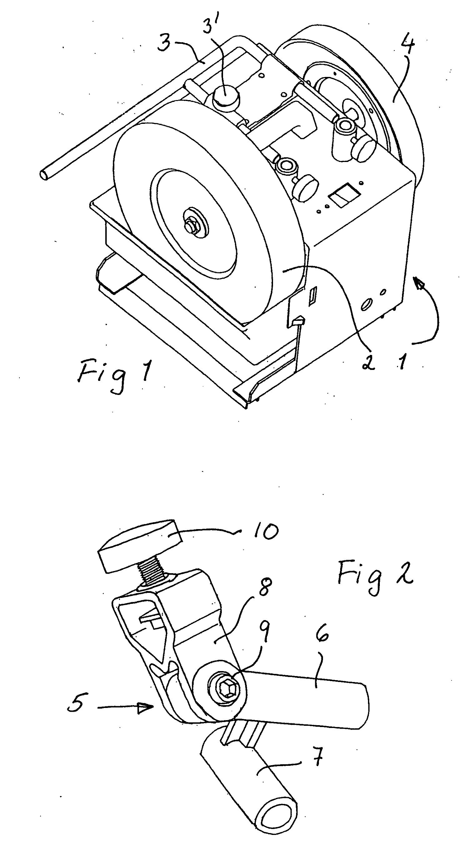 Tool setter for a grinding machine