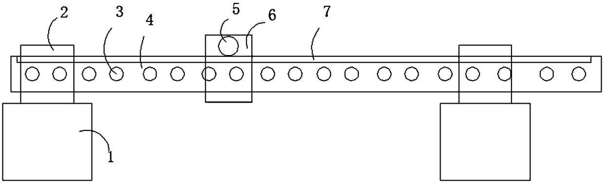 Unshaped refractory automatic uniform feeding equipment