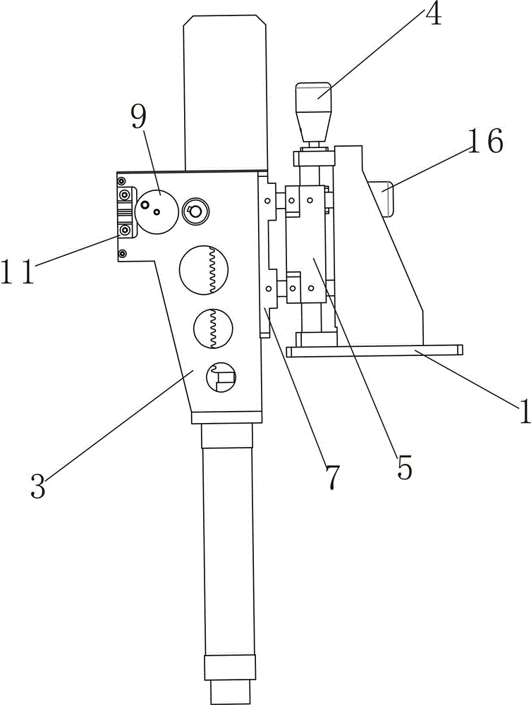 Wire forming module for automatic Christmas tree tying machine