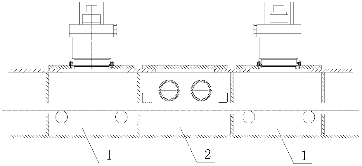 Coating device for solar heat absorbing film