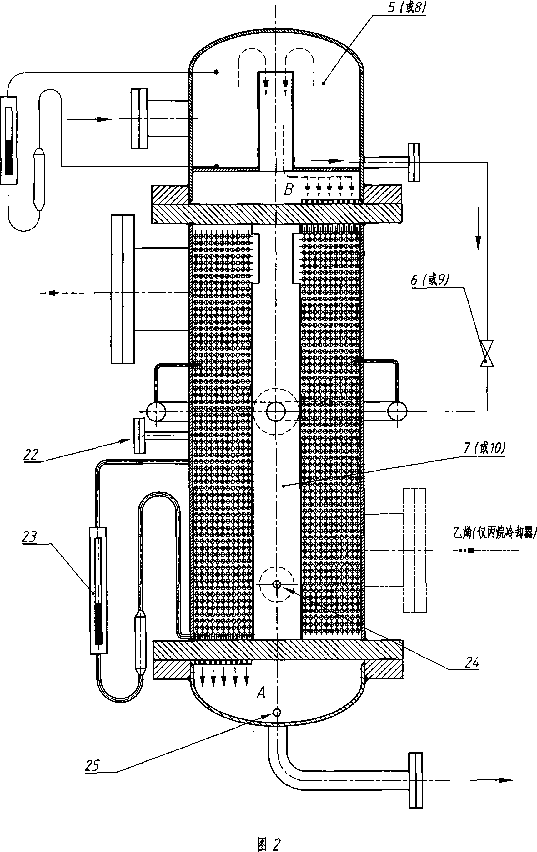 Method of liquefying natural gas and apparatus thereof