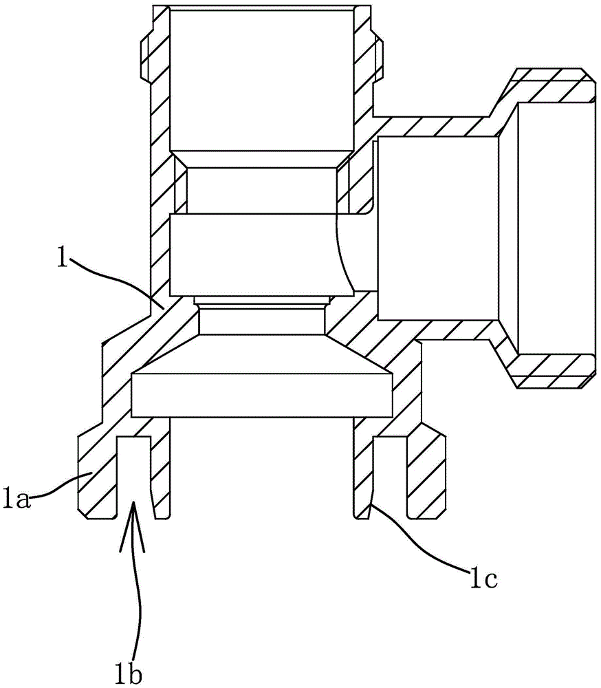 Connection structure between valve body and joint in heating valve