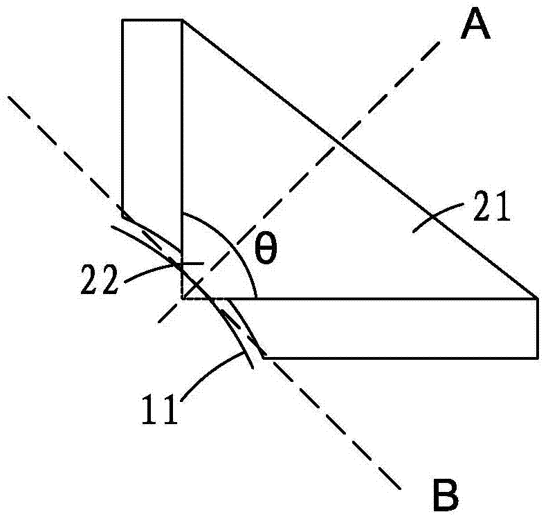 Precise chamfering device for optical component