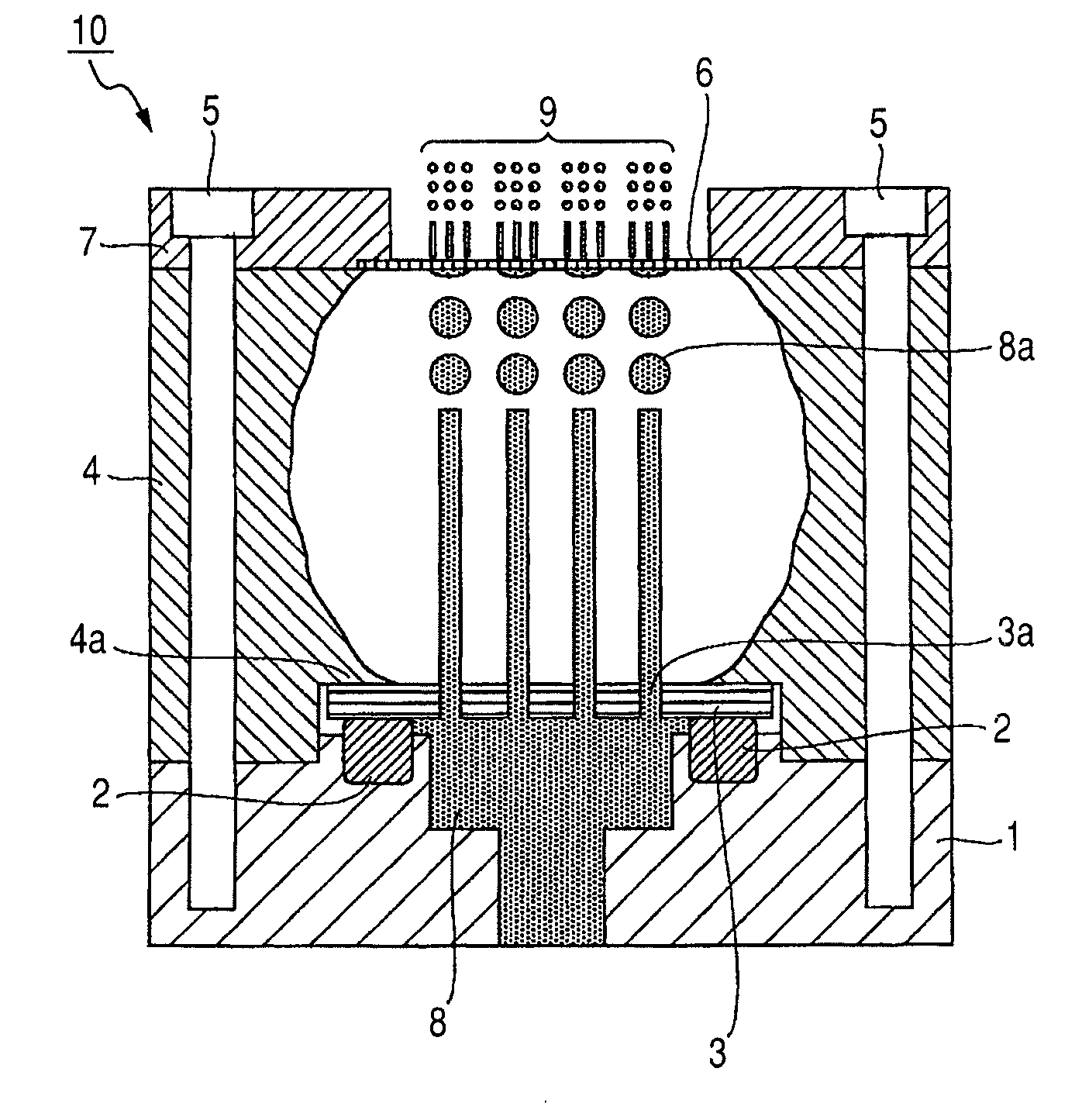 Discharge head and droplet discharging device