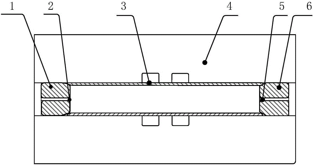 Multistage continuous large deformation part internal high-pressure forming method and device