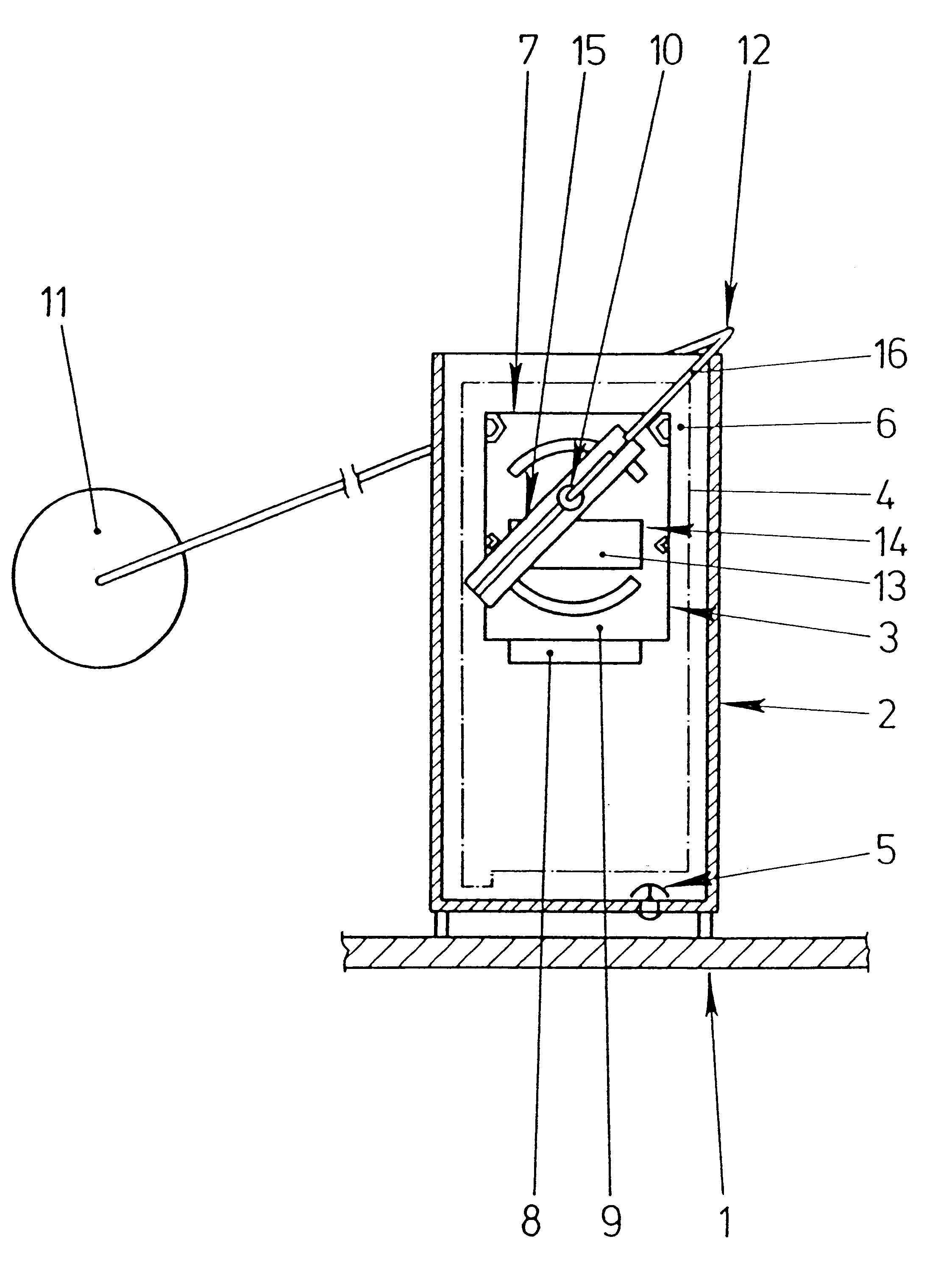 Feed device intended for mounting in a fuel tank