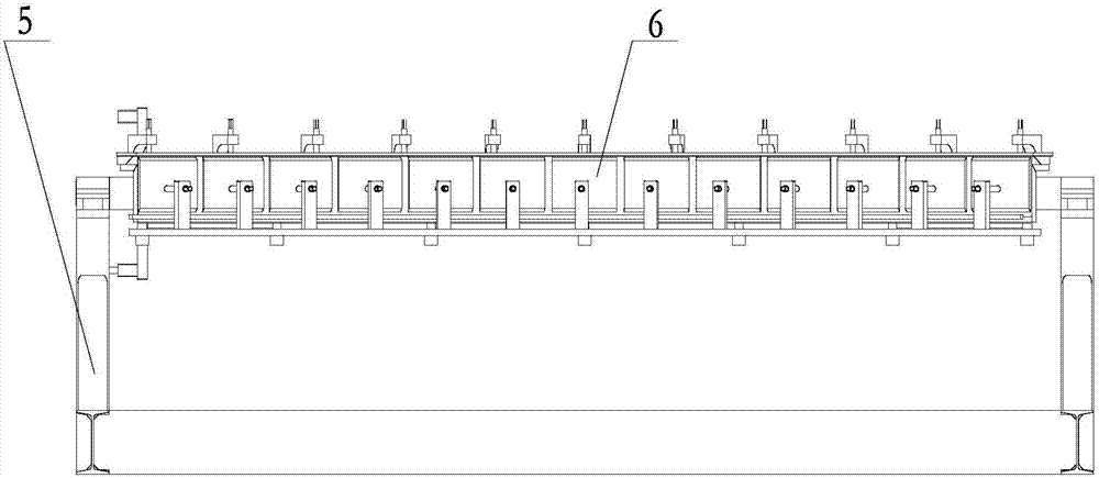 Welding device and method of arc welding parts with L-shaped sections