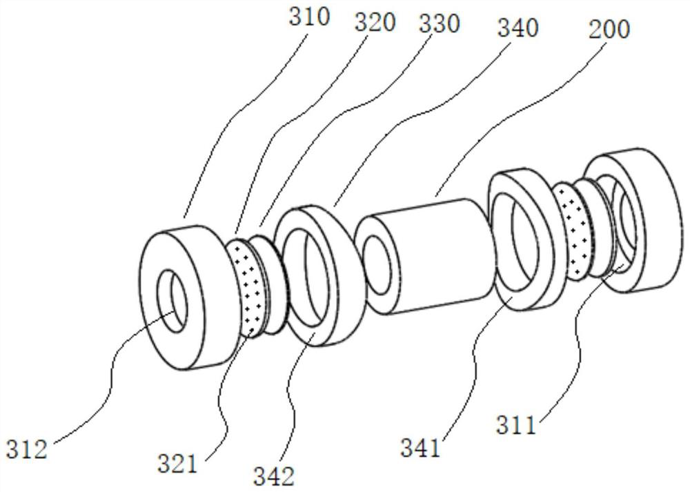 Soil gas collecting device and method