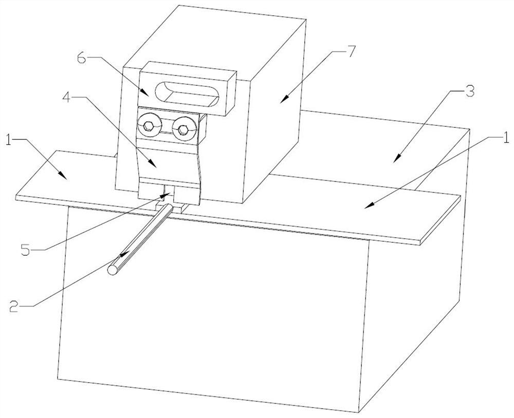 Capacitor nail coil and nail deviation detection method and detection device