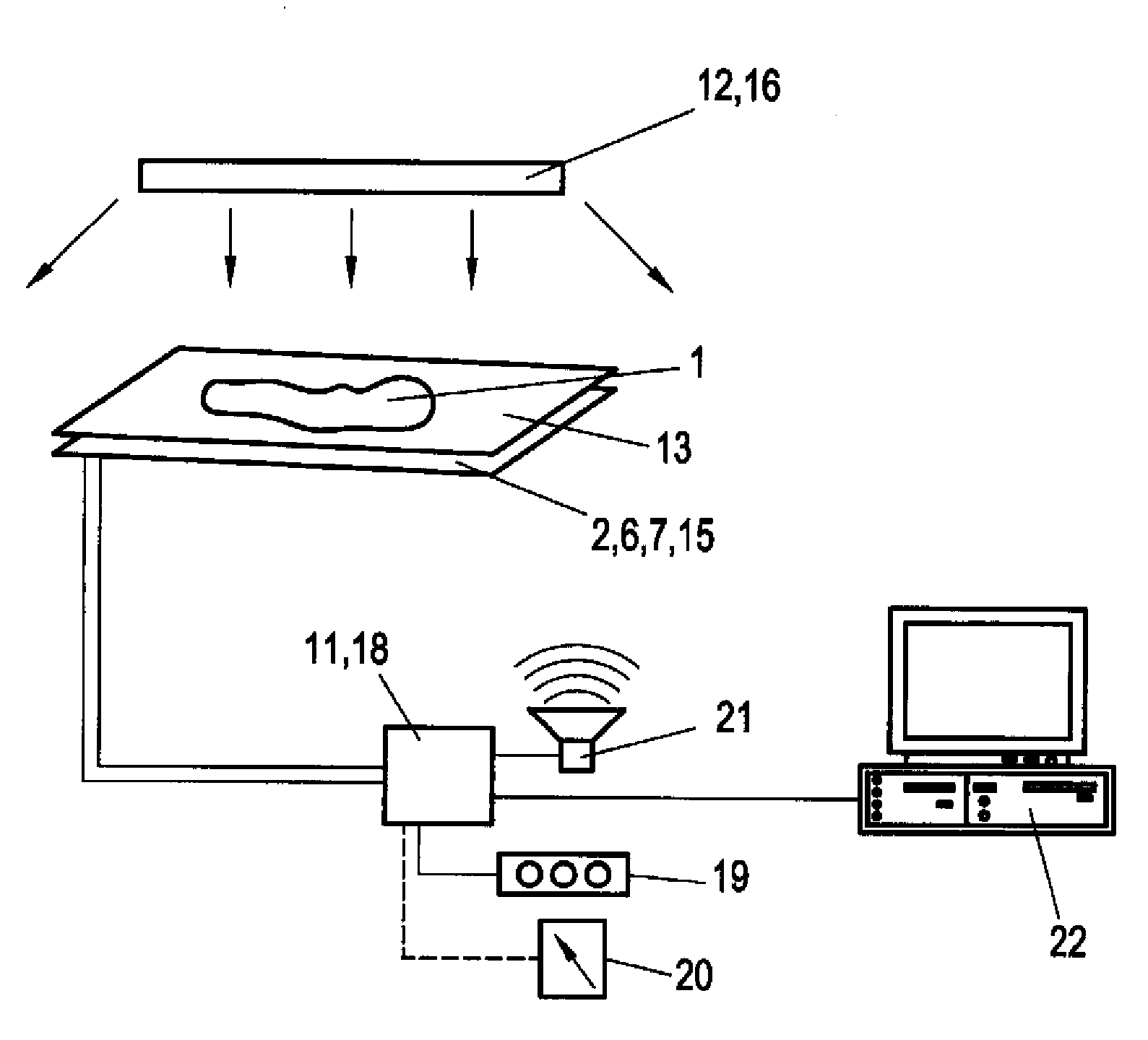 Apparatus for determining a physical quantity