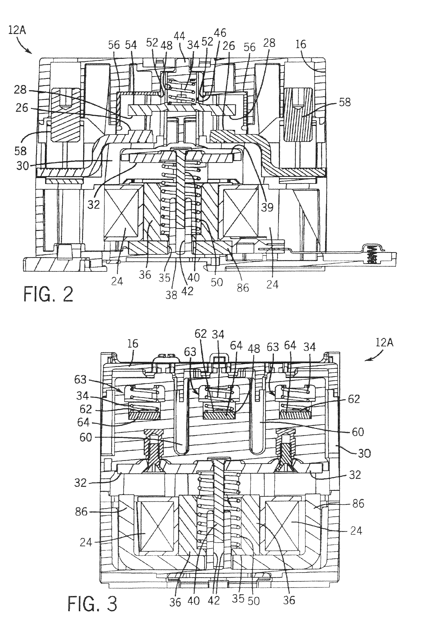 Method and apparatus to independently control contactors in a multiple contactor configuration