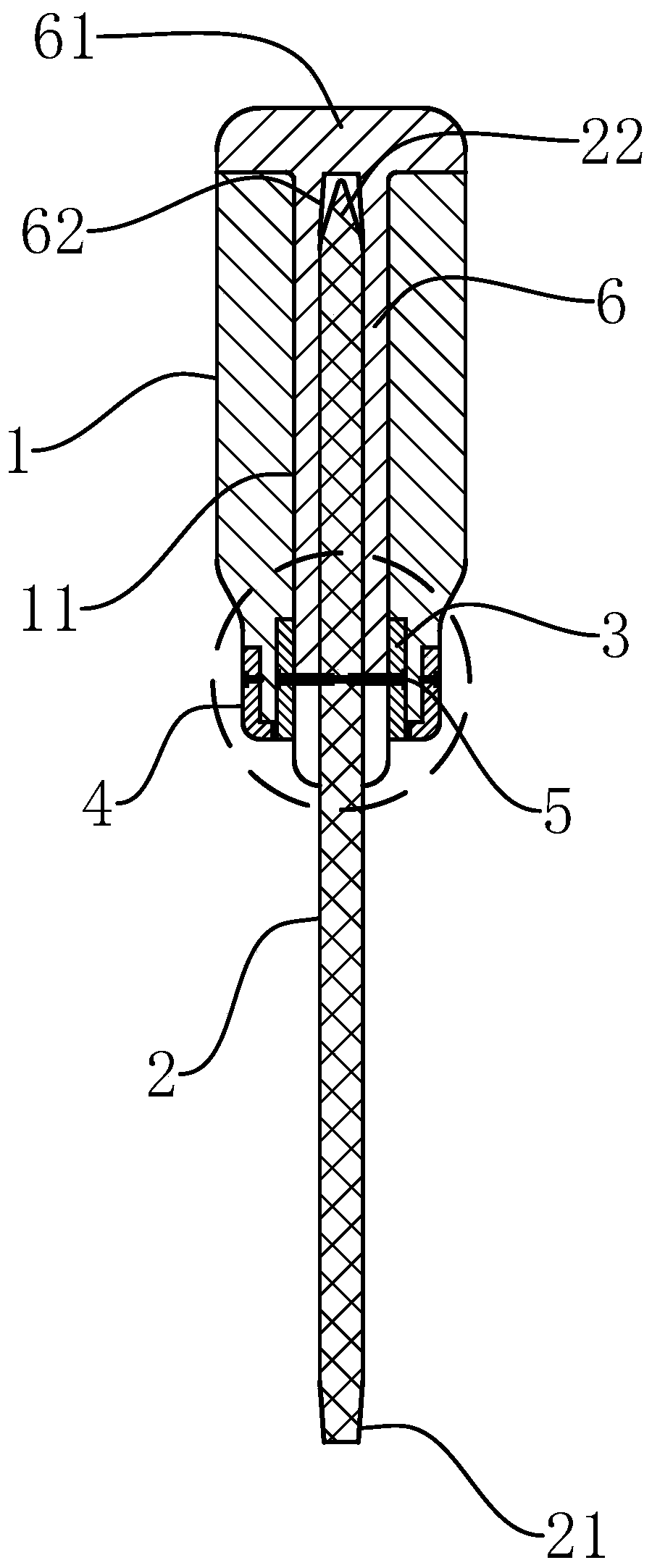 Screwdriver with slotting function and using method thereof