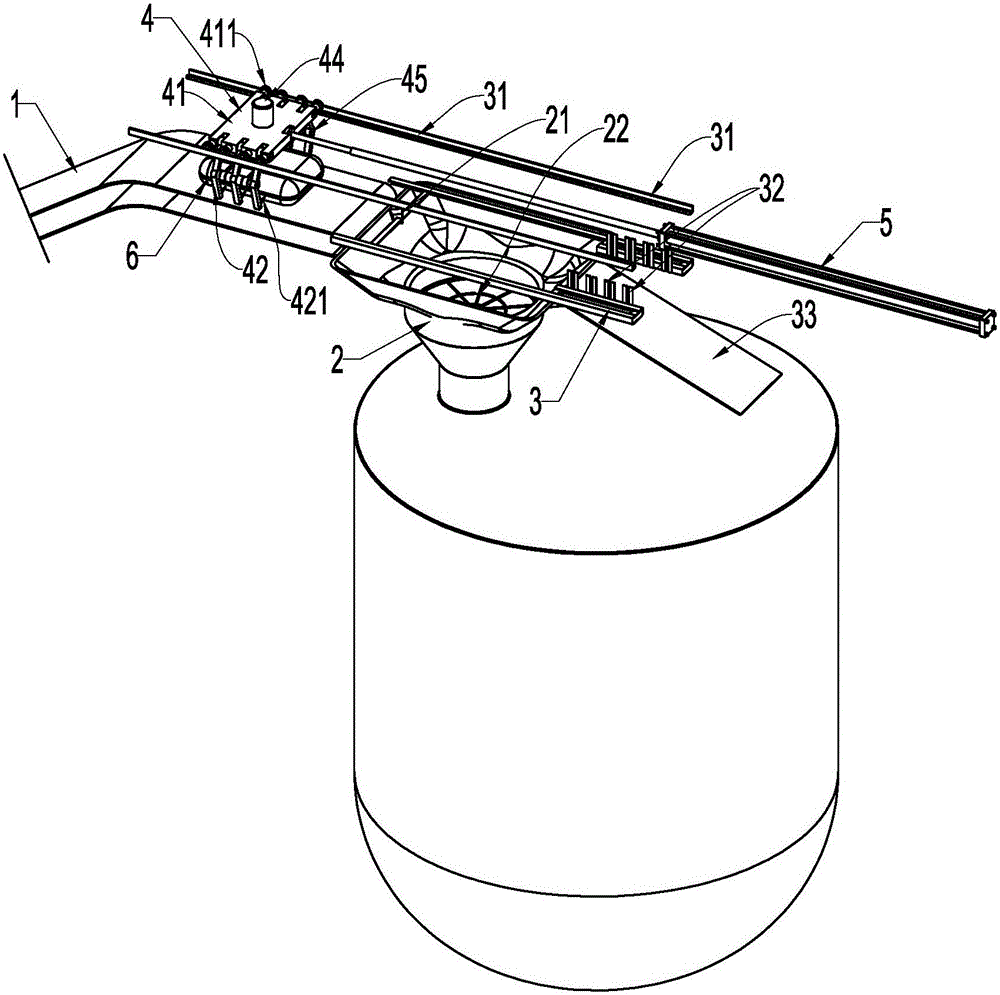 Automatic unpacking and discharging device