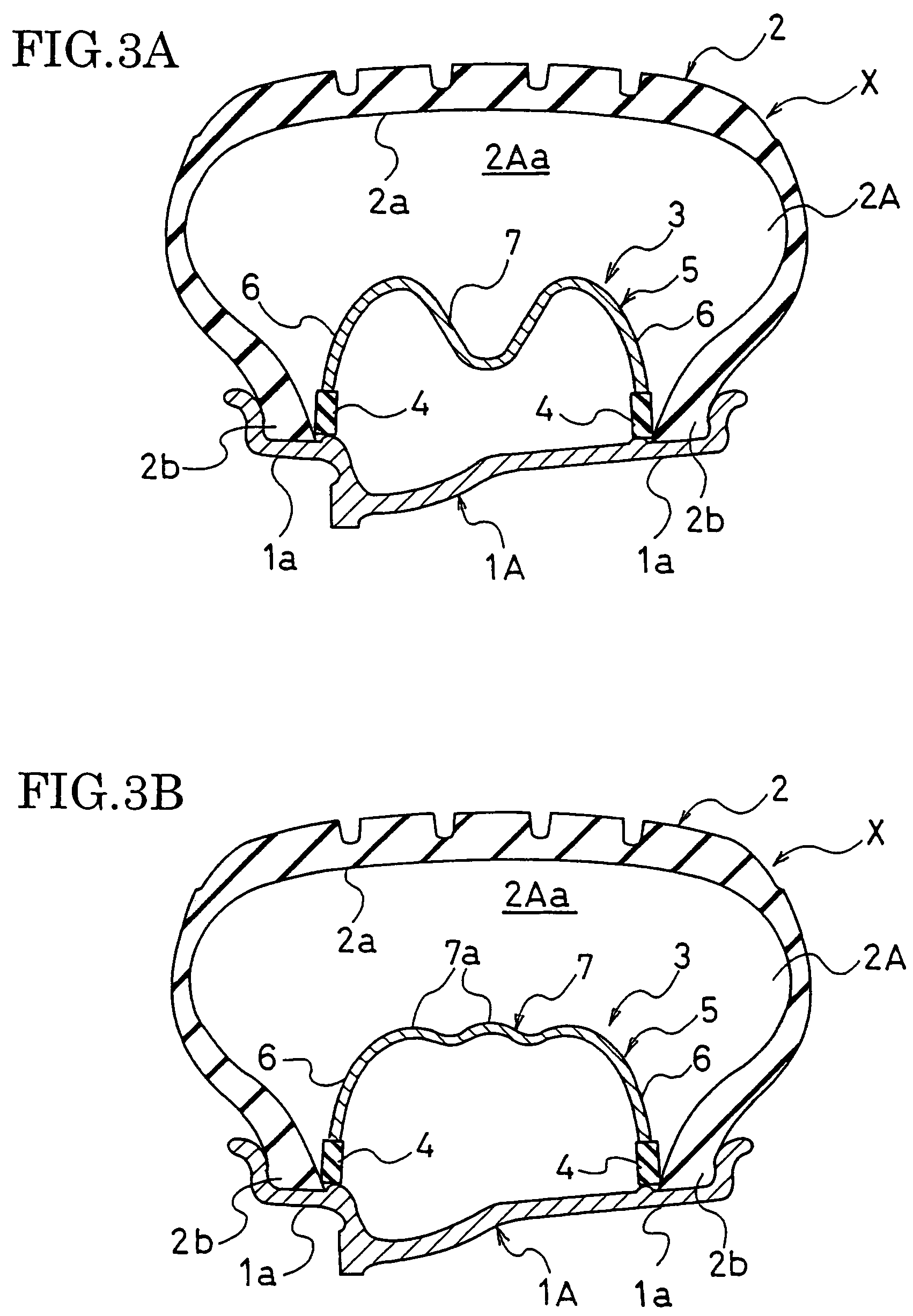 Tire/wheel assembly and noise reduction interior member