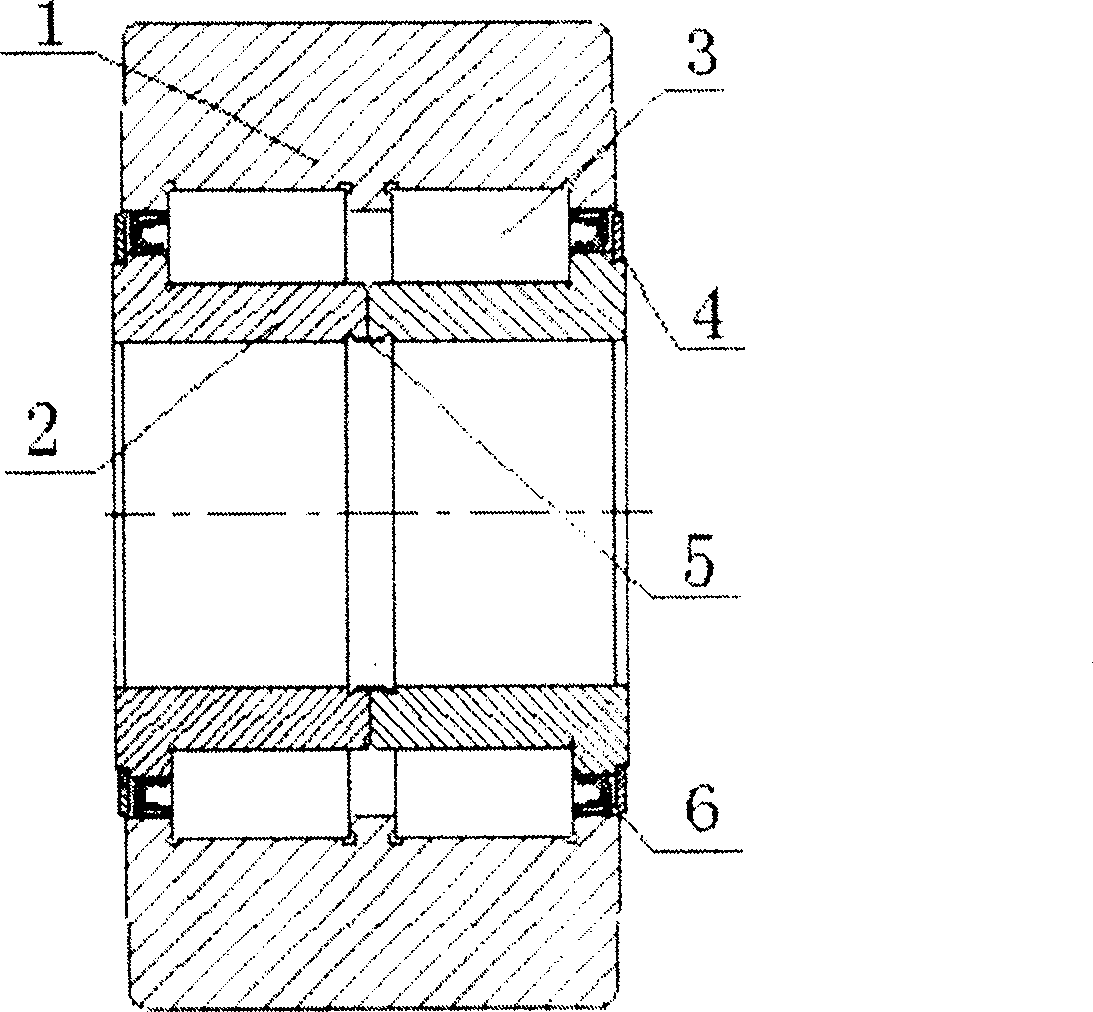 Supporting roller split inner sleeve or split bearing assembled connecting device