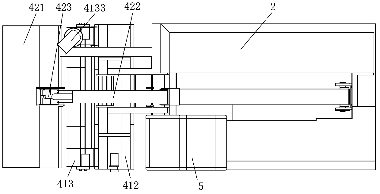 Snow sweeper and snow sweeping method thereof