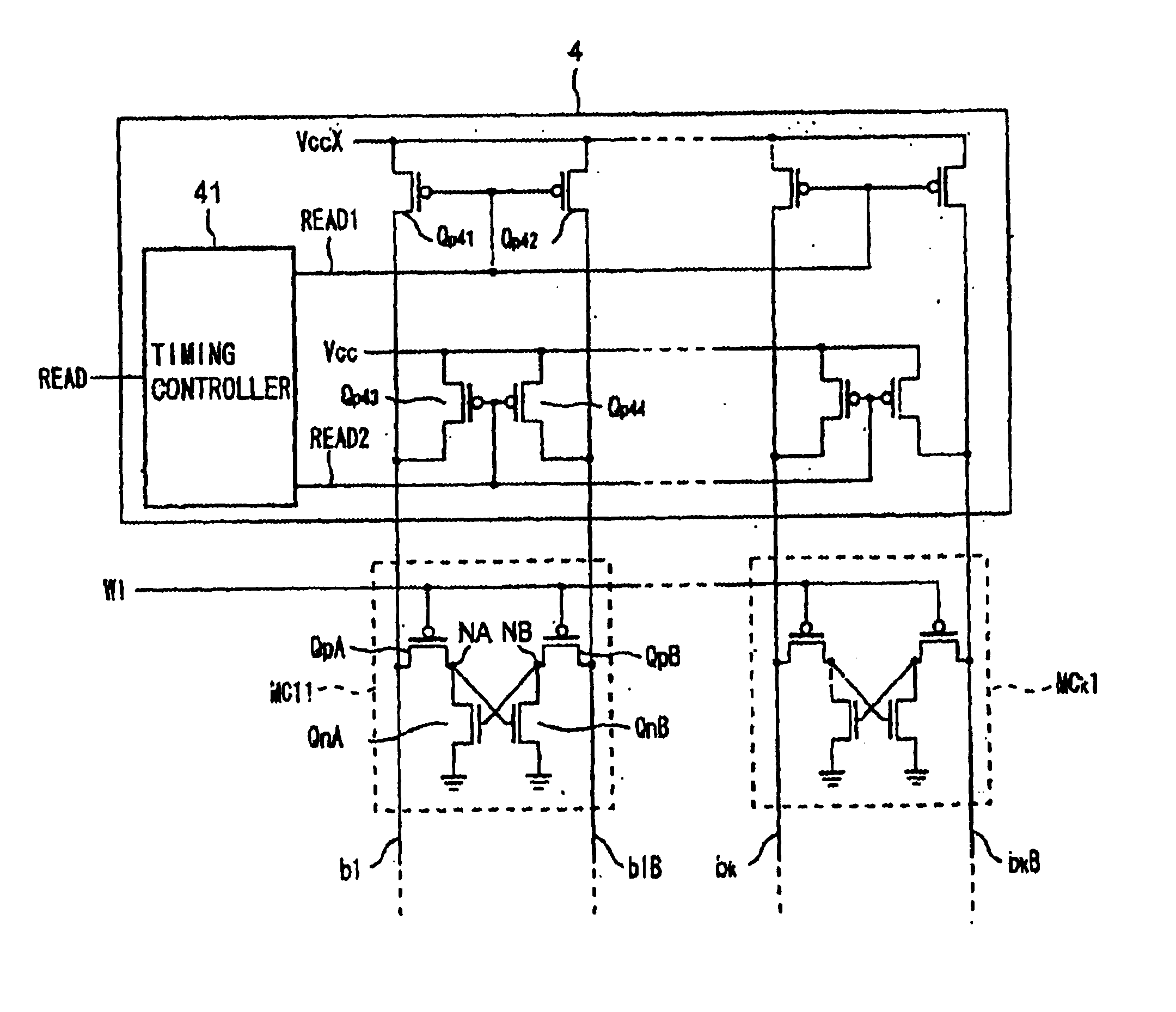 Method of reading stored data and semiconductor memory device