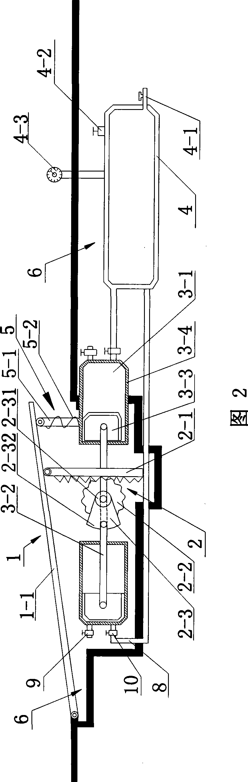 Apparatus for collecting compressed air by ambient pressure