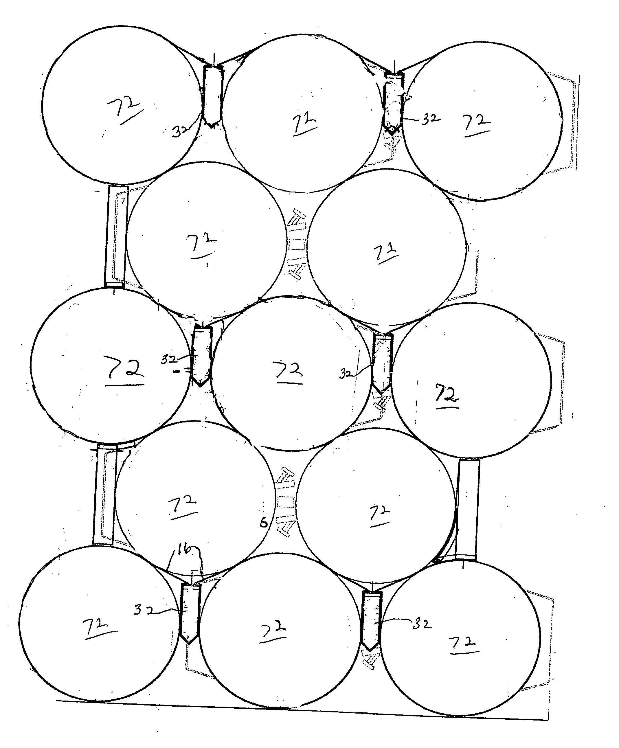 Self-gripping rack for cantilevered tanks