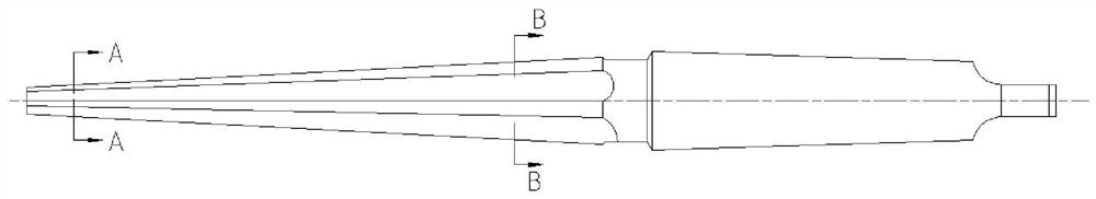 Machining tool and machining method for deep taper hole of liquid rocket engine cavitation pipe