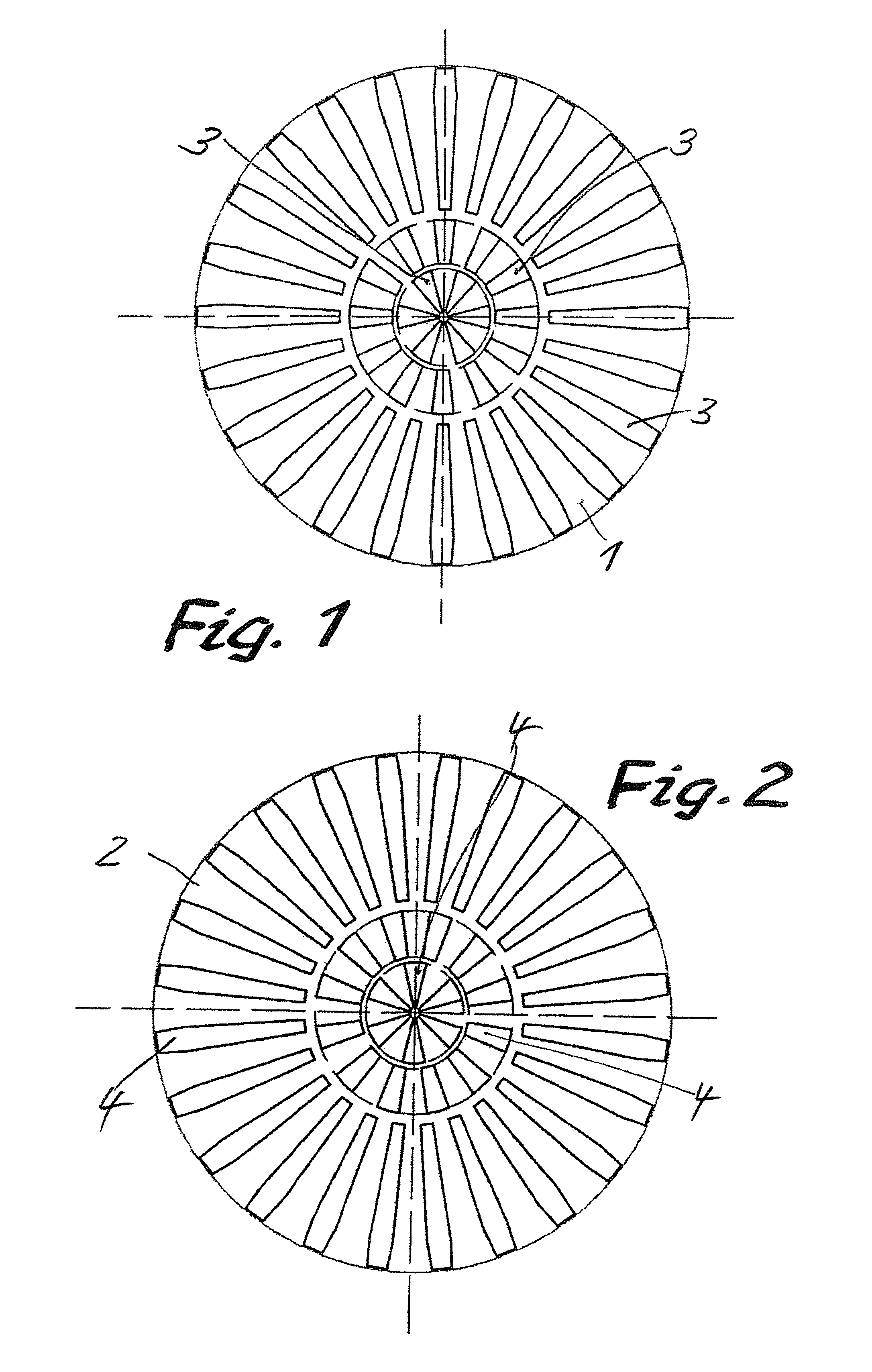 Accessory apparatus for hindering ultrasonic wave propagation in flowmeters