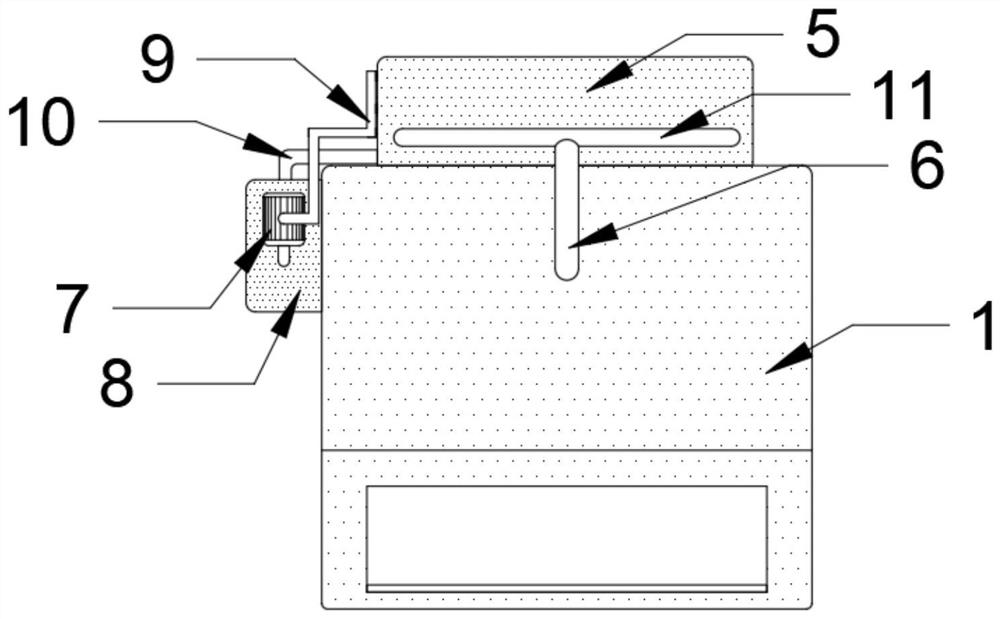 A smoke and dust removal device for a round bale baler