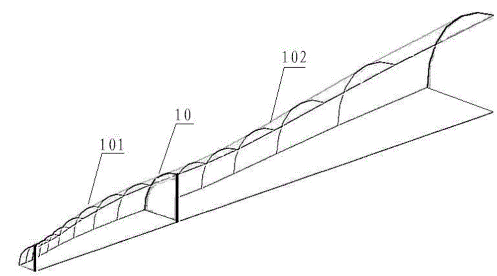 Coupling output segment of gyrotron traveling wave tube amplifier