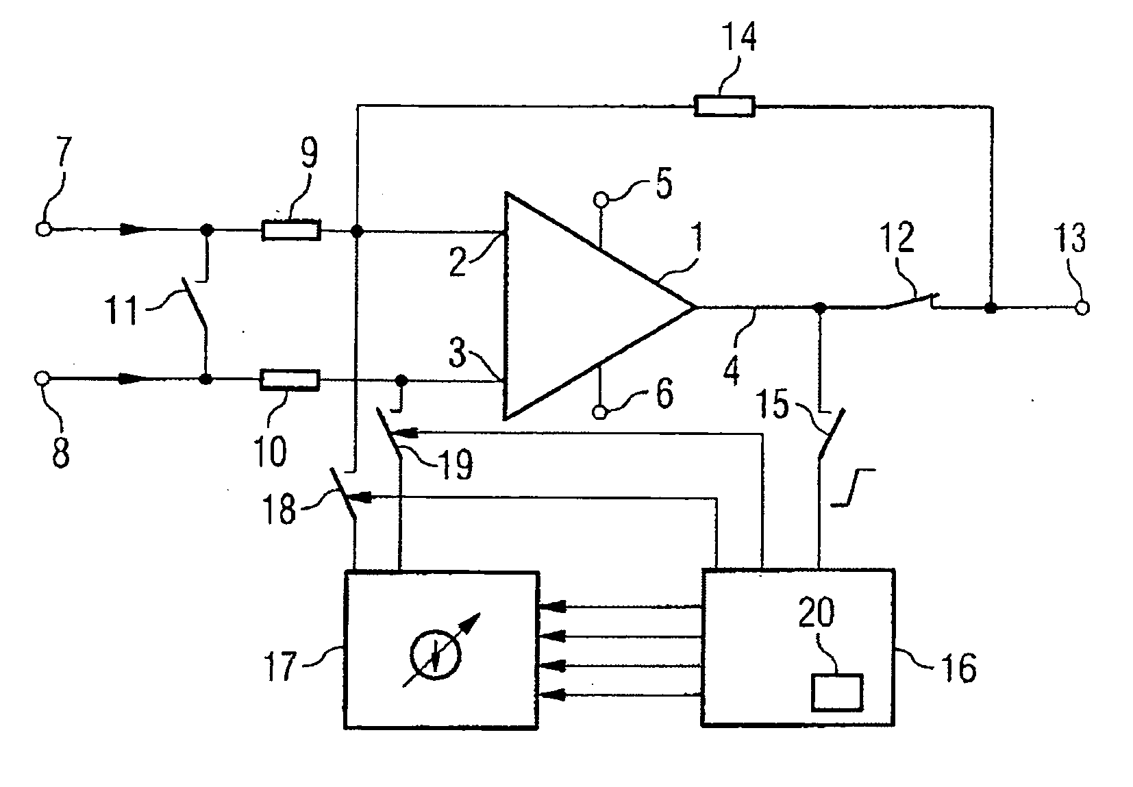 Amplifier arrangement, and method for compensating for an offset