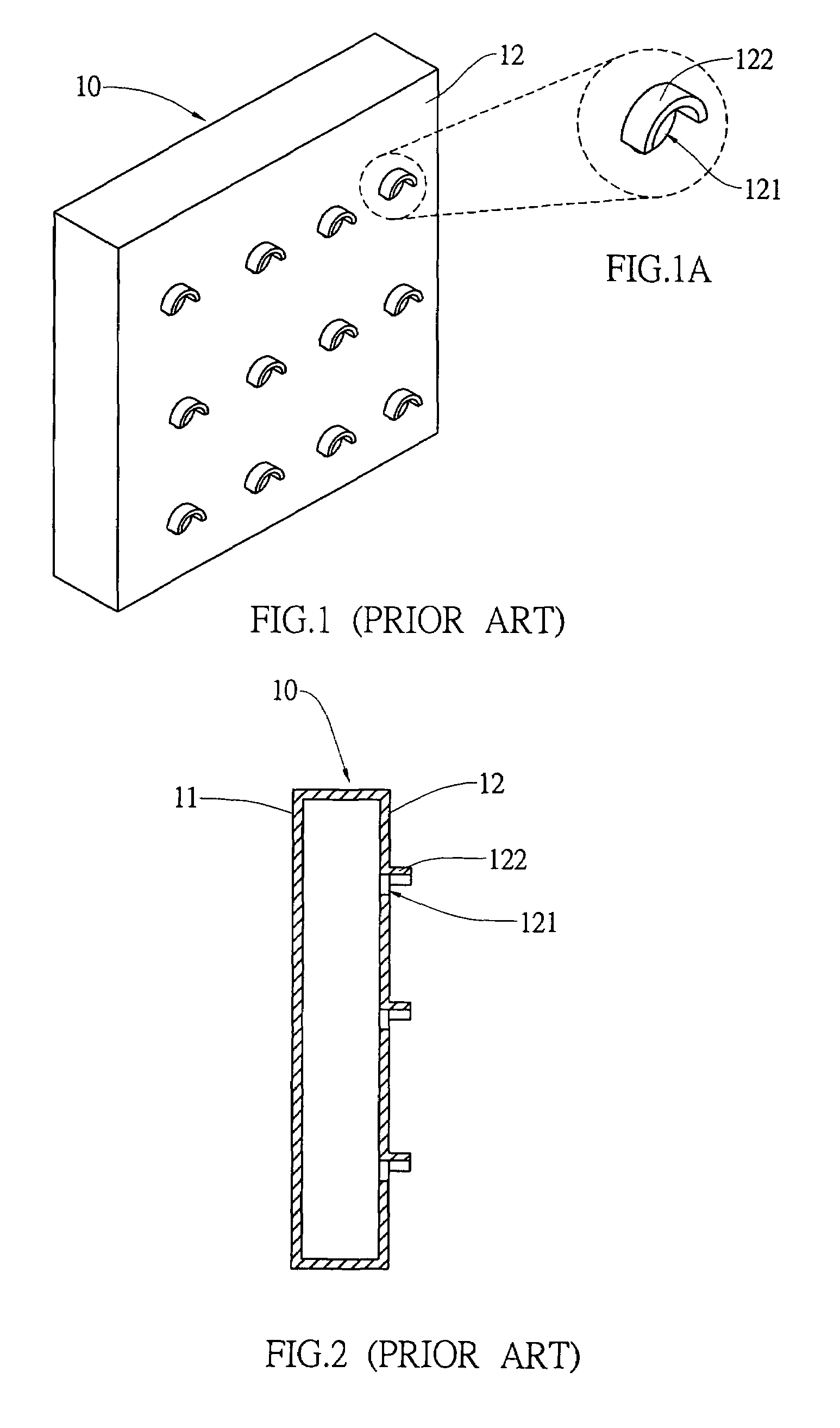 Waterproof heat dissipating structure for electronic signboard