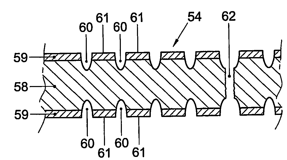 Yarn for an artificial turf ground cover, artificial turf ground cover and playing field including such a yarn and method for producing such a yarn