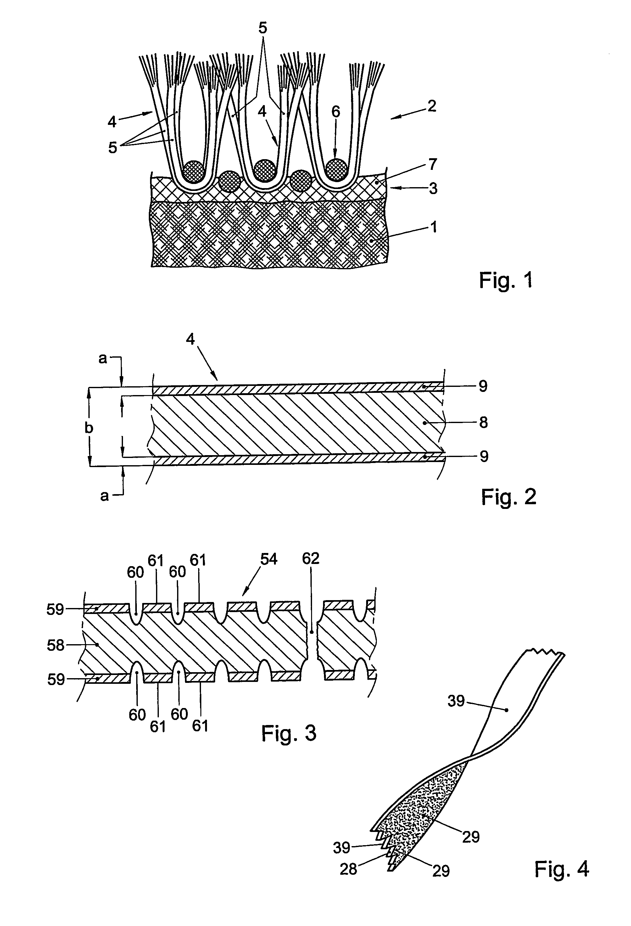 Yarn for an artificial turf ground cover, artificial turf ground cover and playing field including such a yarn and method for producing such a yarn