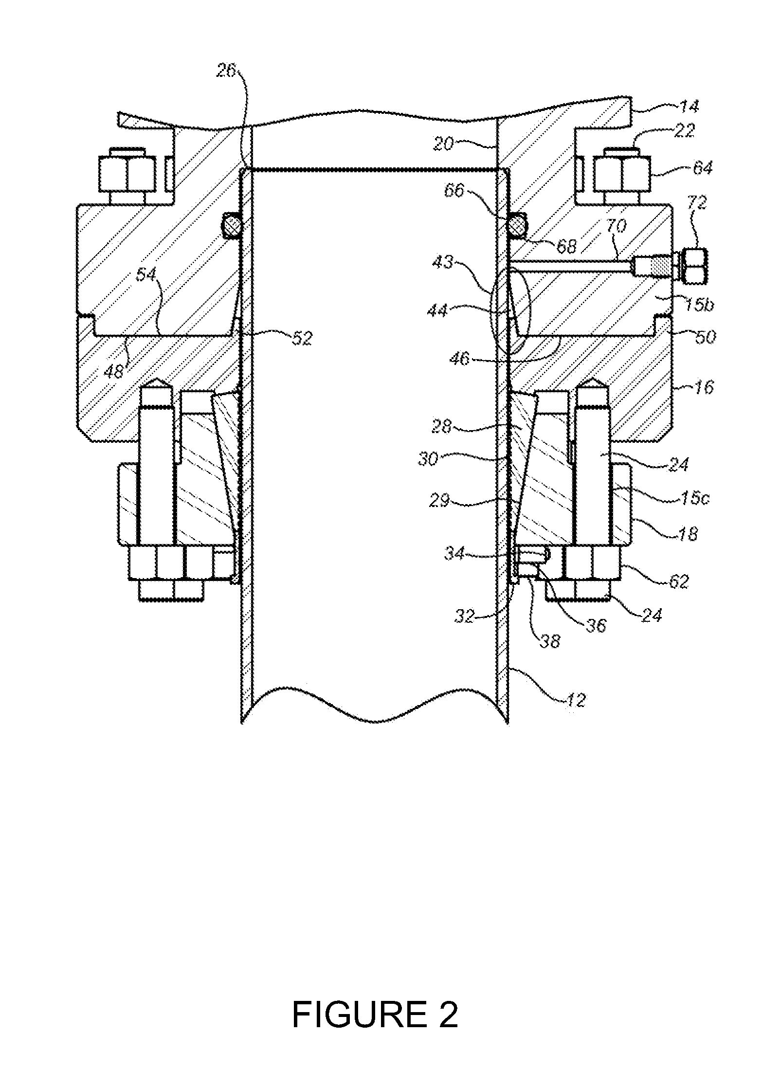 Casing head slip lock connection for high temperature service