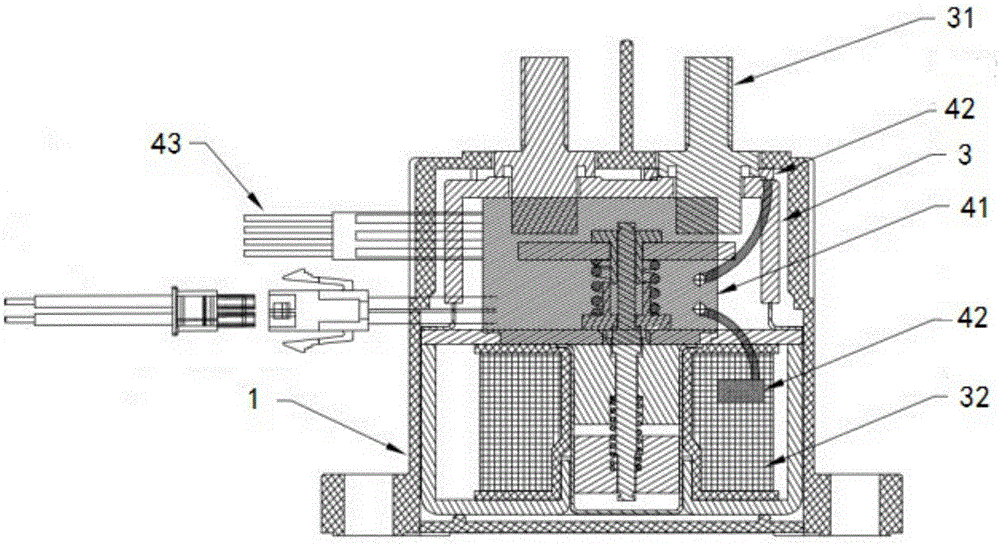 Intelligent relay and data collection method thereof