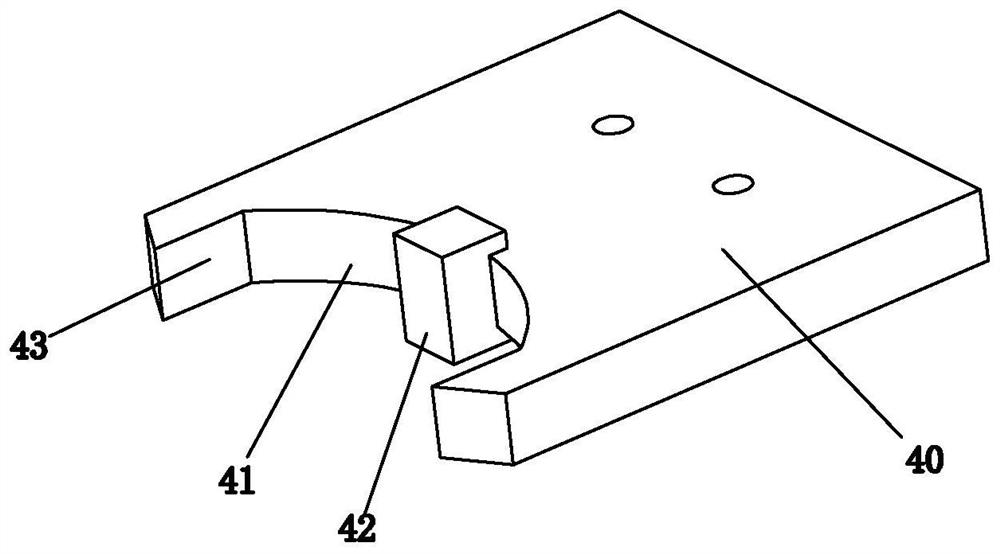 Automatic tool changing device of engraving machine and tool changing method of automatic tool changing device