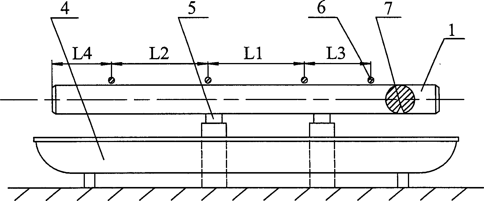 Marine stern axle tube boring technological equipment erecting process