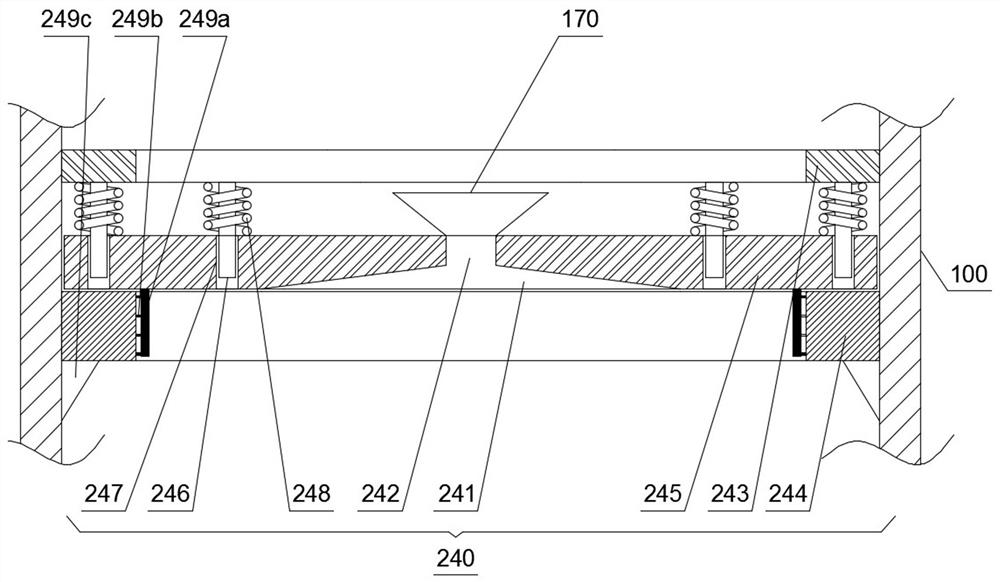 Grinding device for calcium powder production