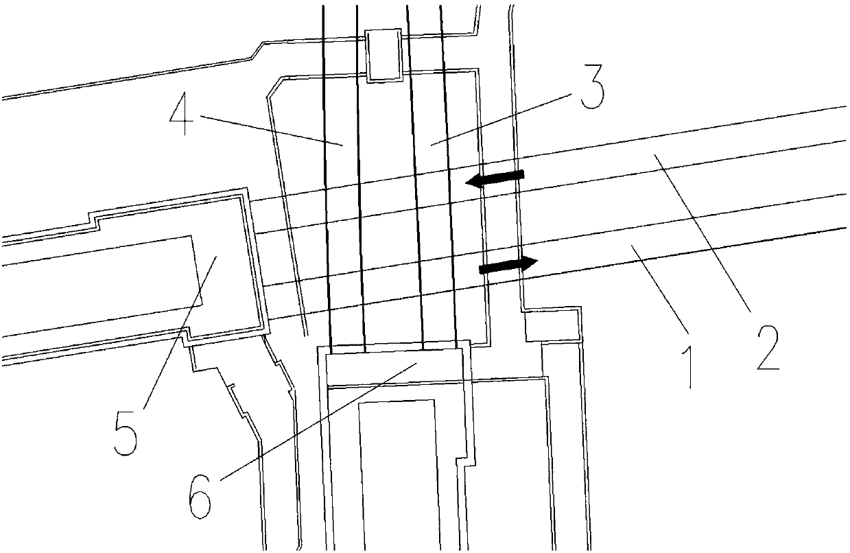 Compound reinforcing soil structure with soft soil shield penetrating through existing subway and construction method