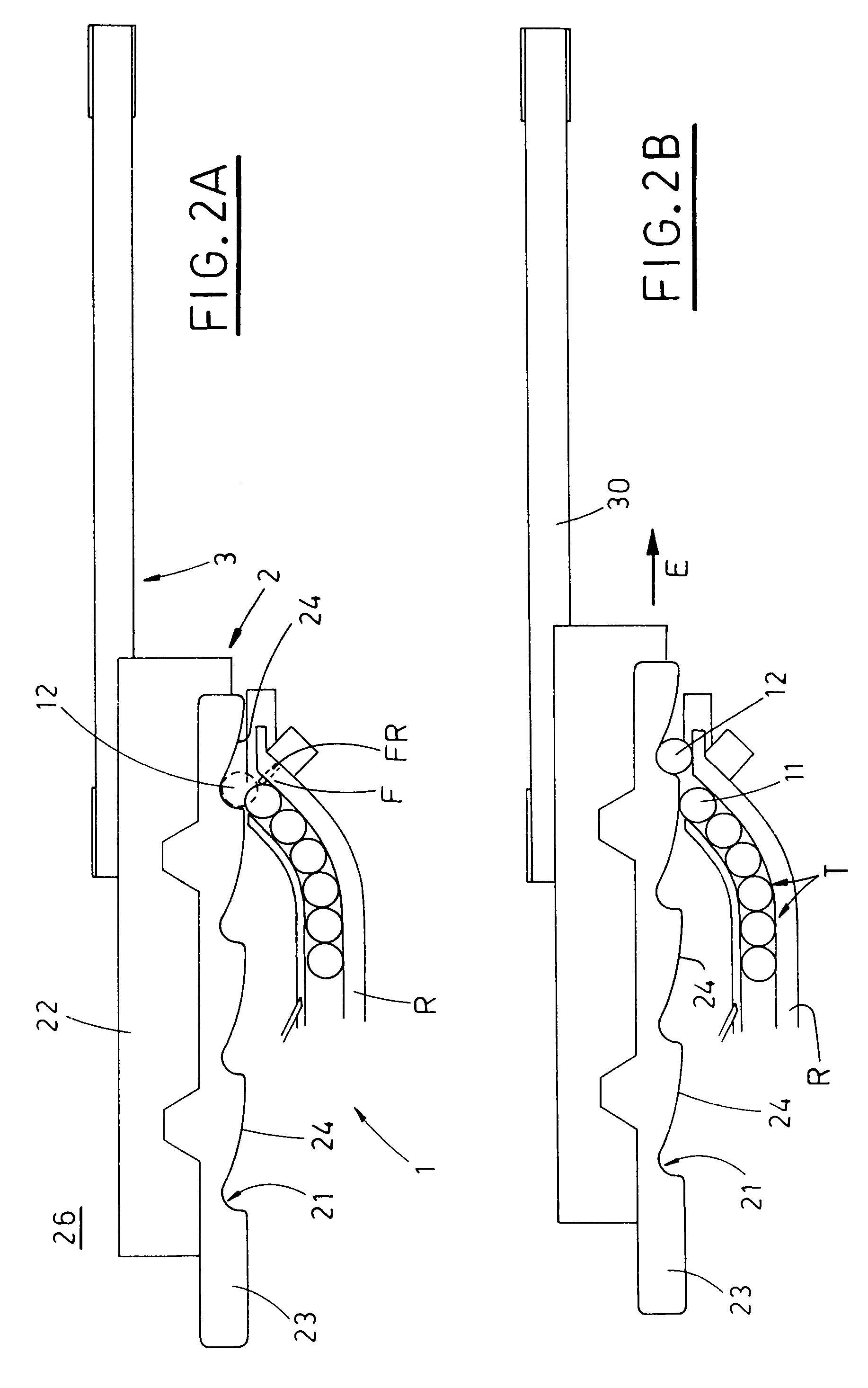 Device for singling out items coming from a feeder