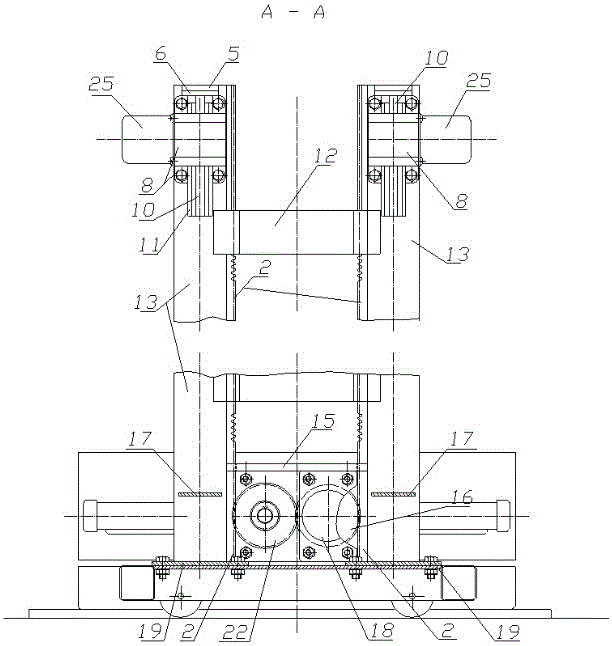 Vertical lifting mechanism for automatic-semiautomatic wall surface pasting machine