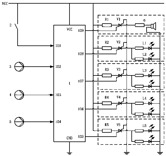 Brake lamp stepped turn-on control system for enhancing braking safety